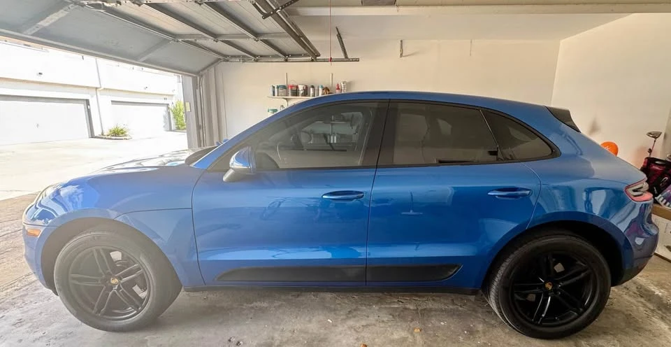 2017 Porsche Macan - Image 2 of 8