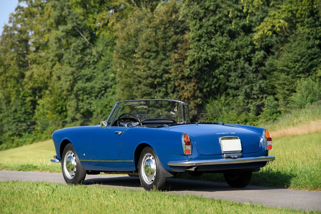 1964 Alfa Romeo 2600 - Image 10 of 31