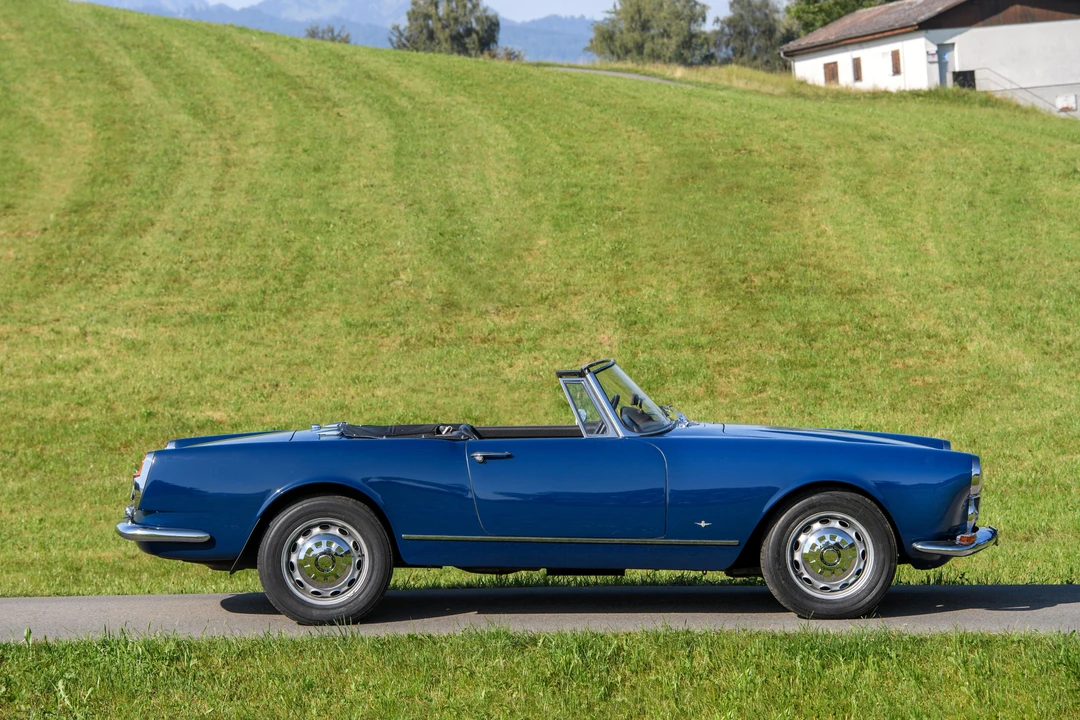 1964 Alfa Romeo 2600 - Image 15 of 31