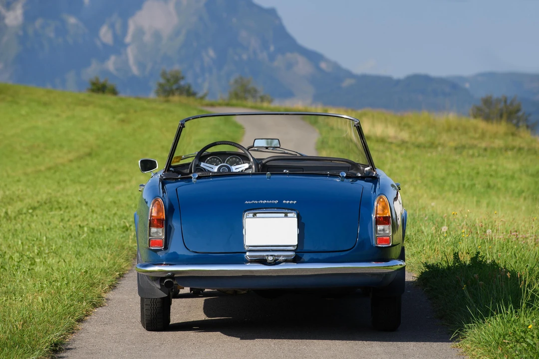1964 Alfa Romeo 2600 - Image 9 of 31