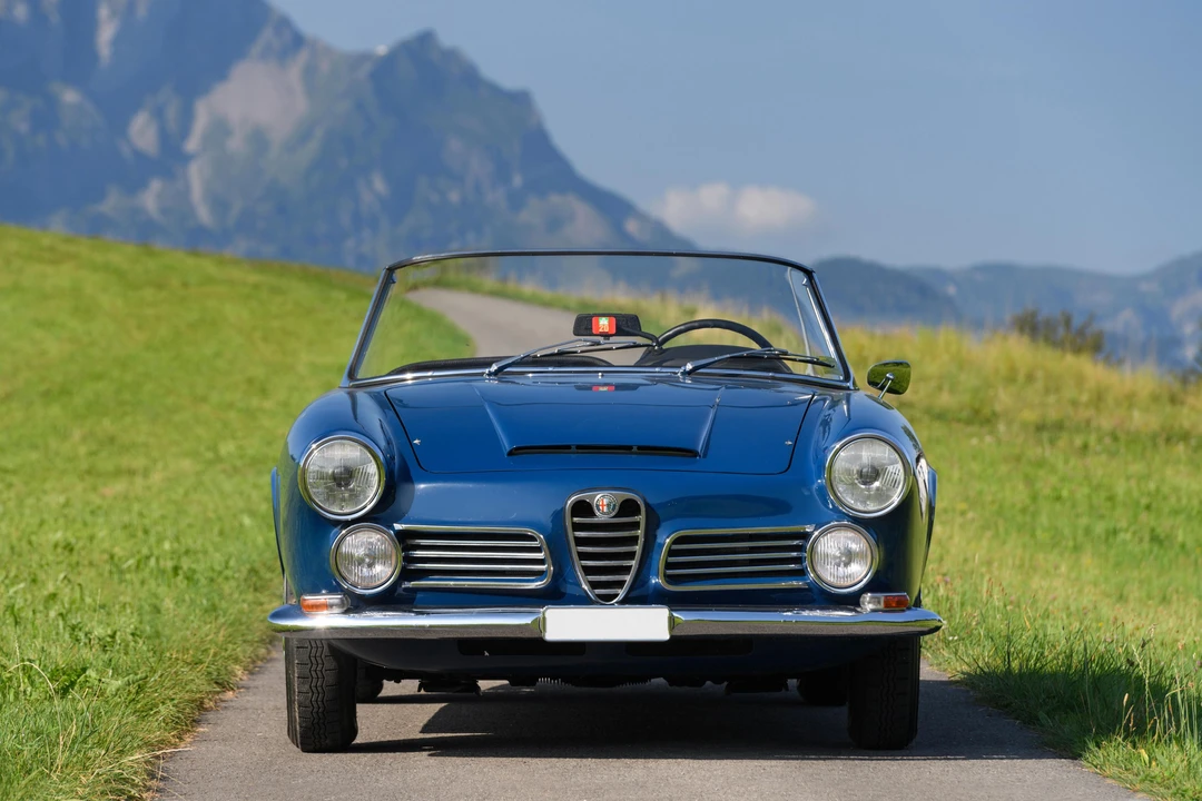 1964 Alfa Romeo 2600 - Image 8 of 31