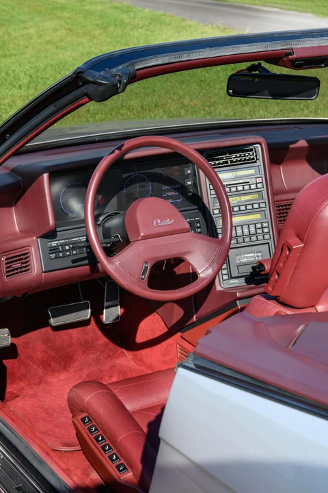 1987 Cadillac Allante - Image 13 of 28