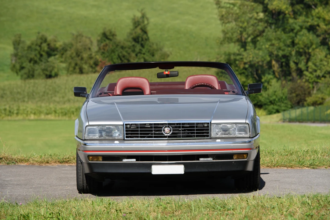 1987 Cadillac Allante - Image 5 of 28