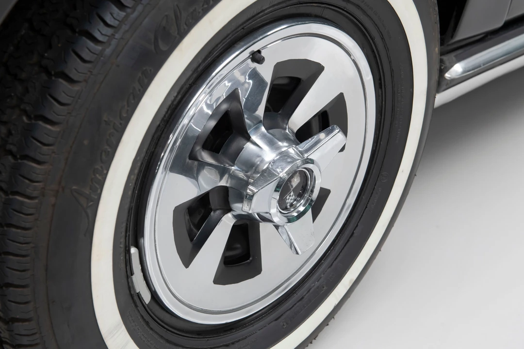 1965 Chevrolet Corvette C2 - Image 12 of 18