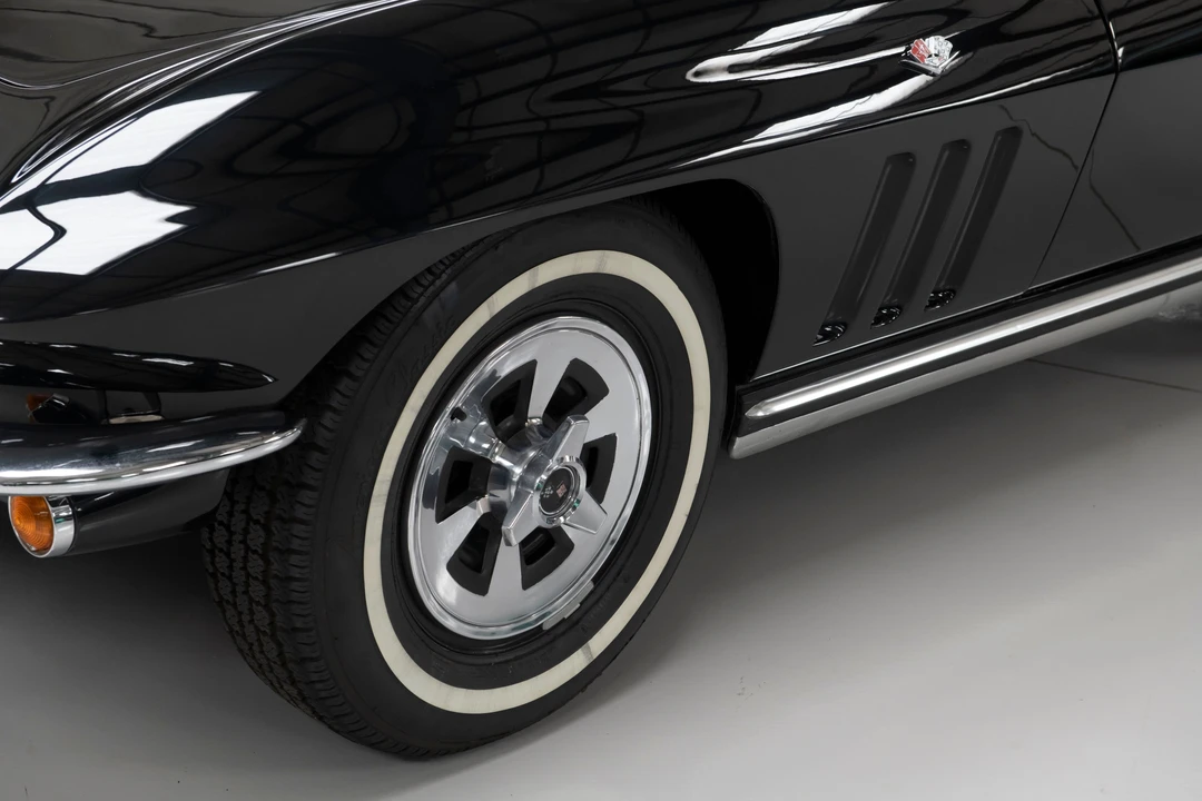 1965 Chevrolet Corvette C2 - Image 18 of 18