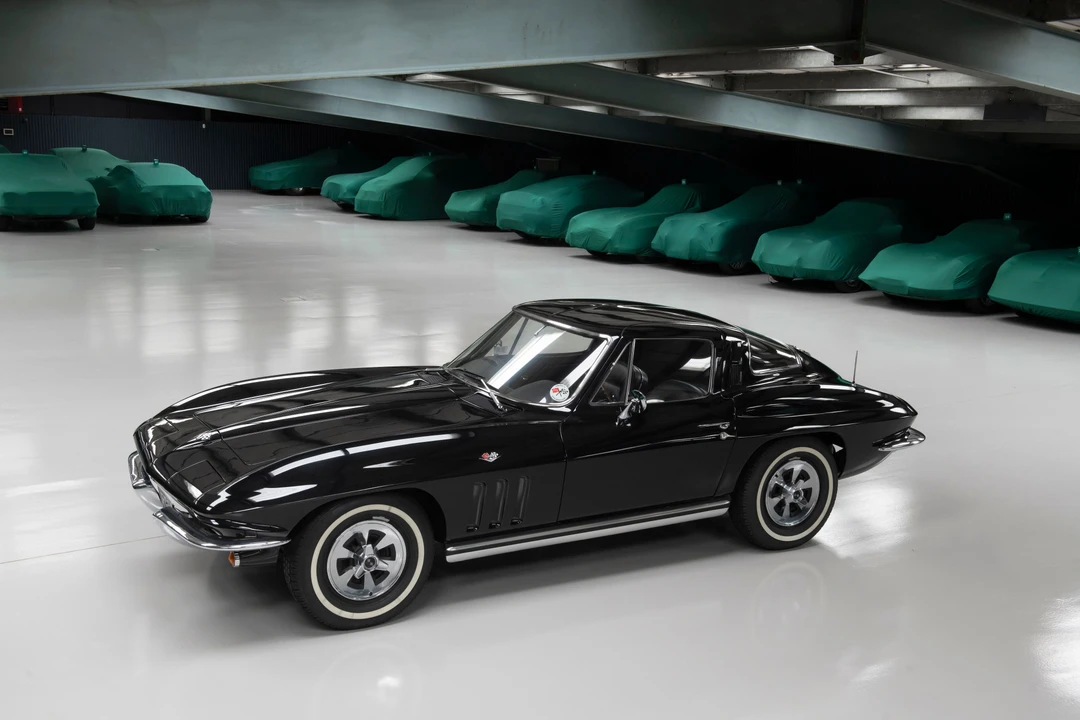 1965 Chevrolet Corvette C2 - Image 4 of 18