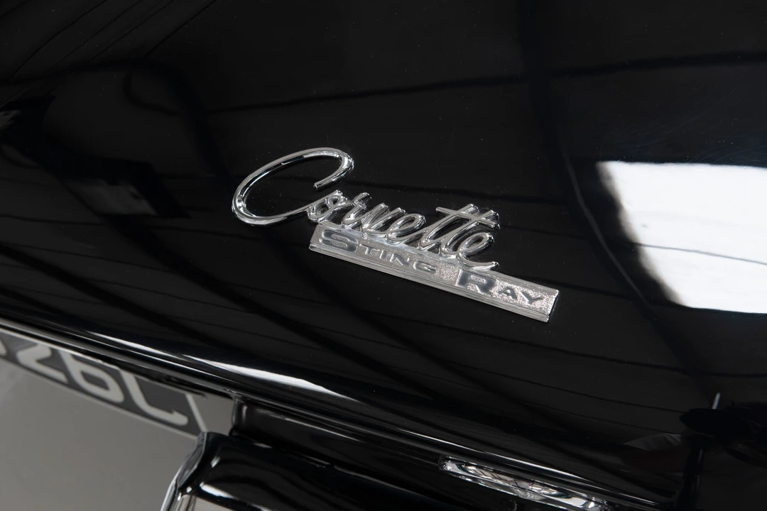 1965 Chevrolet Corvette C2 - Image 16 of 18