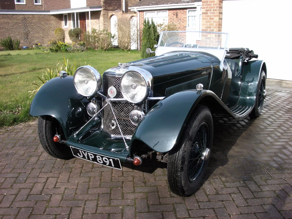 Jaguar Replica - Image 4 of 9