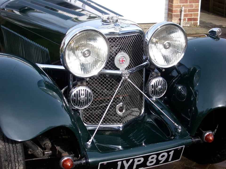 Jaguar Replica - Image 8 of 9