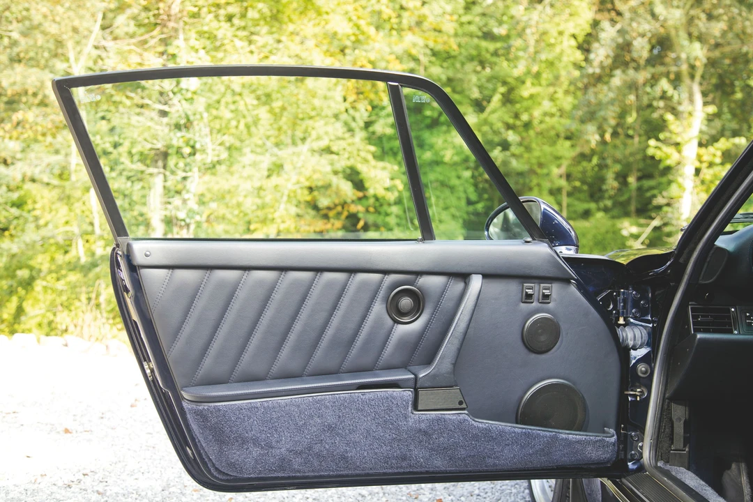 1993 Porsche 964 Turbo - Image 10 of 15