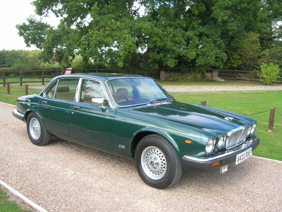 1983 Jaguar XJ Series 3 - Image 2 of 3