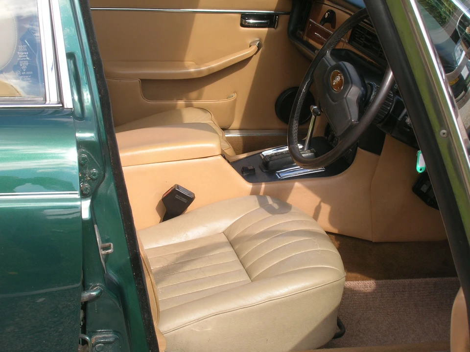 1983 Jaguar XJ Series 3 - Image 3 of 3