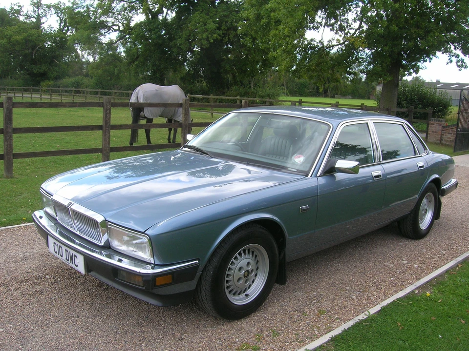 1990 Jaguar XJ40 XJ - Image 2 of 4