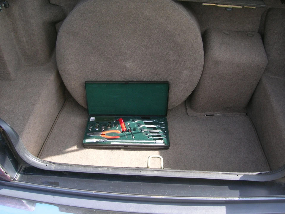 1993 Jaguar XJ40 XJ - Image 2 of 4
