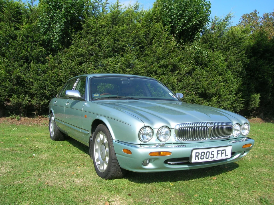 1997 Daimler - Image 4 of 4