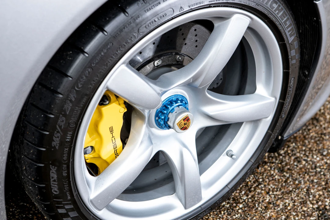 2004 Porsche Carrera GT - Image 28 of 31