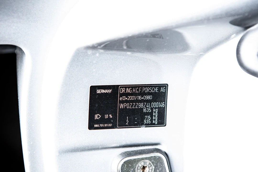 2004 Porsche Carrera GT - Image 16 of 31