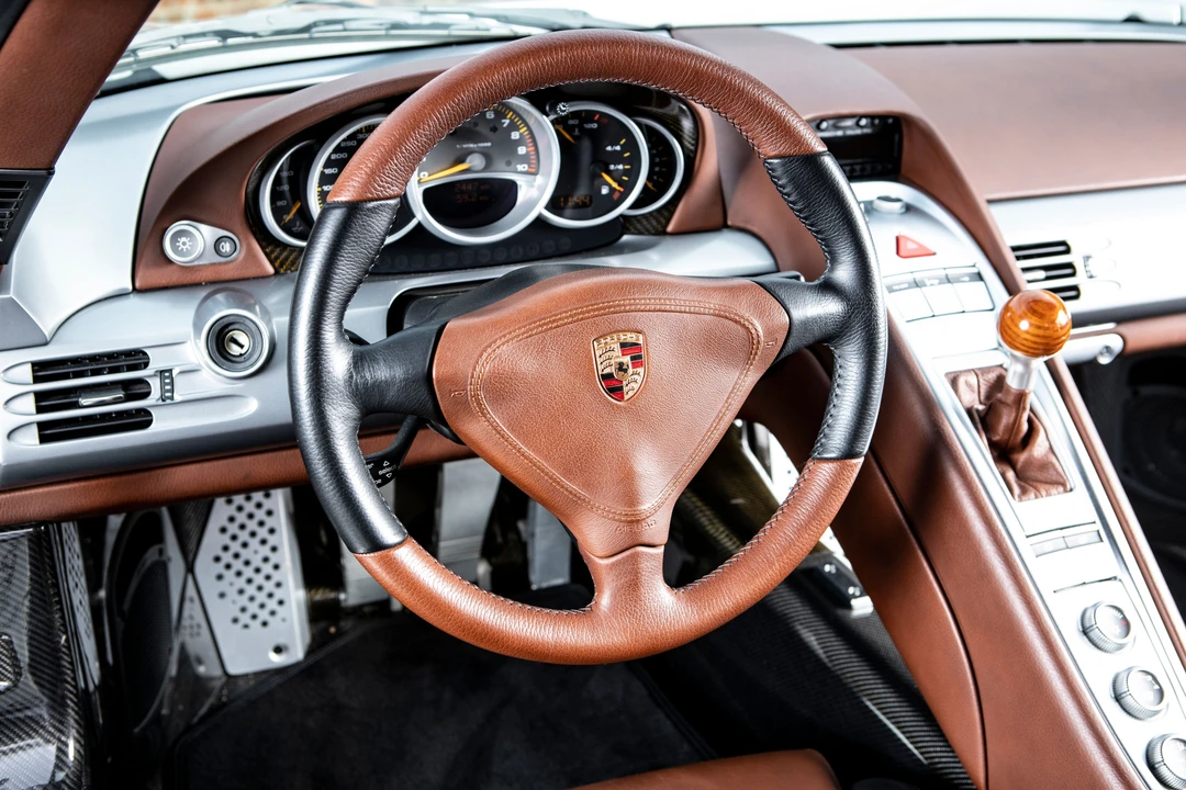 2004 Porsche Carrera GT - Image 21 of 31