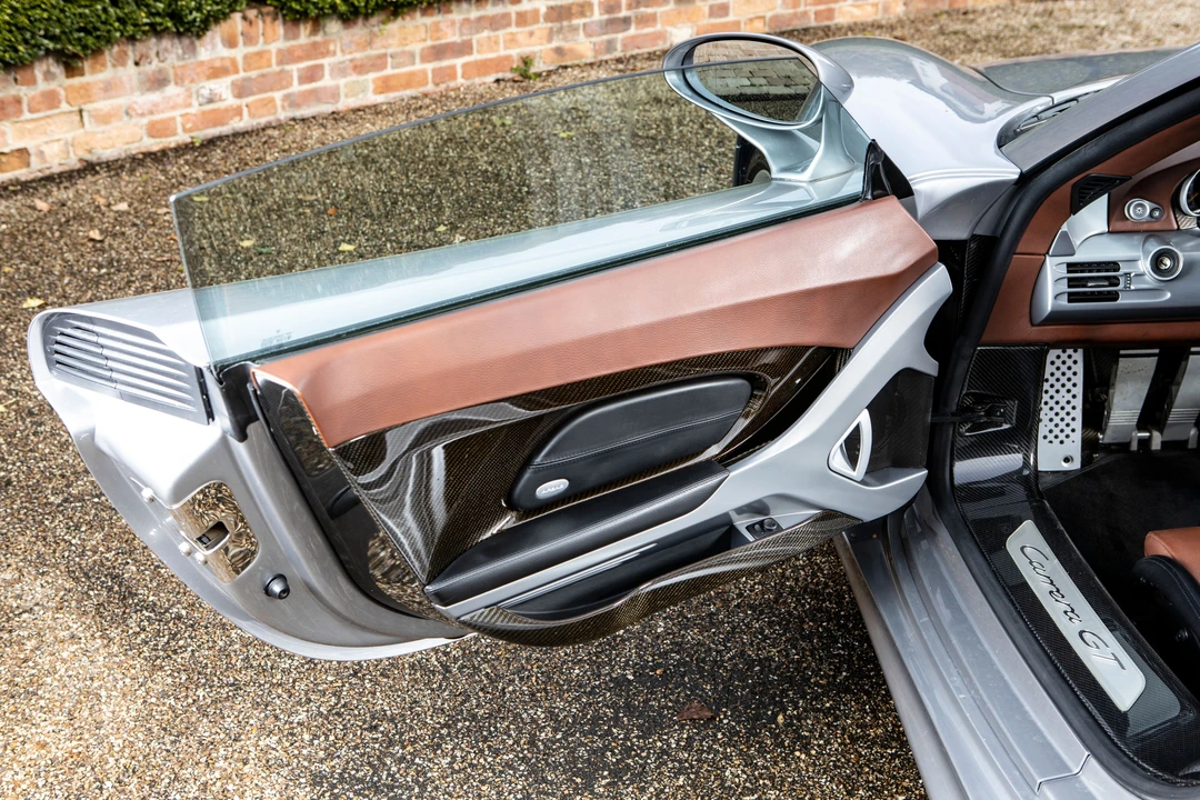 2004 Porsche Carrera GT - Image 22 of 31