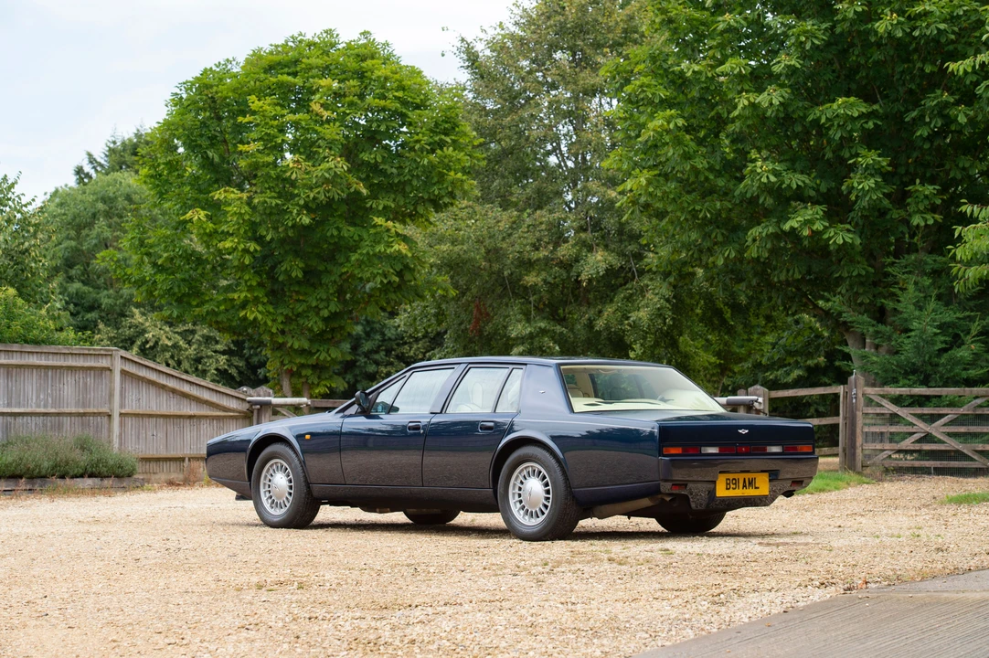 1991 Aston Martin Lagonda - Image 8 of 19