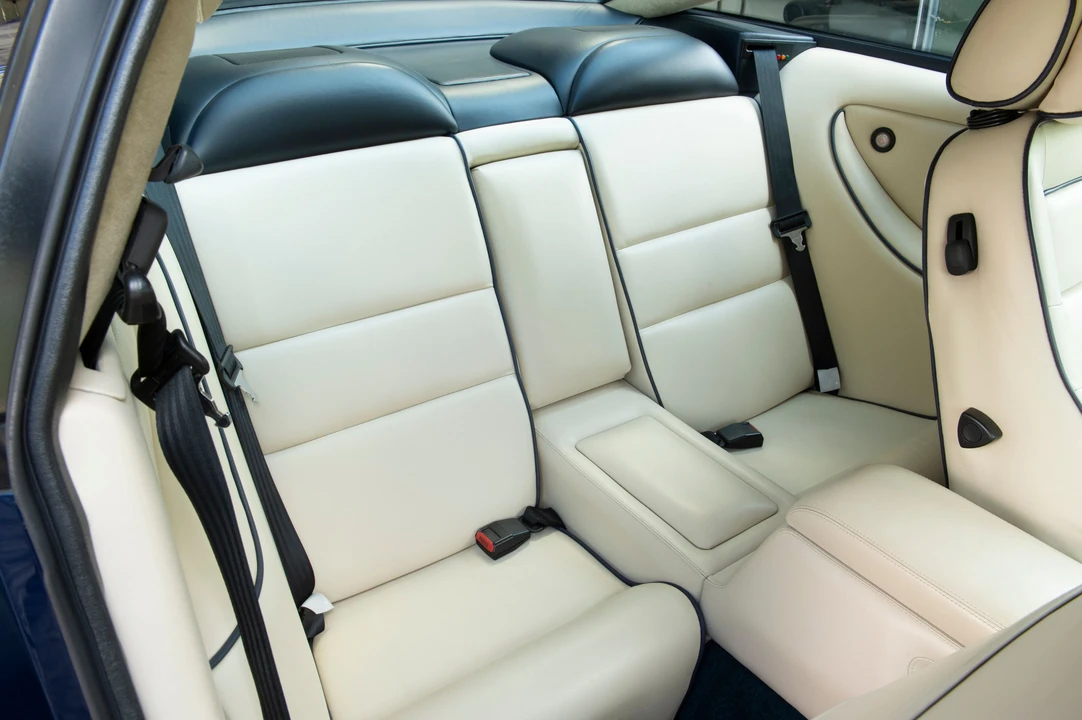 1998 Aston Martin Vantage (1993-2000) - Image 2 of 19