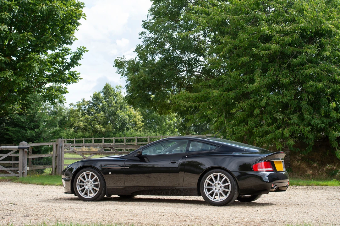 2005 Aston Martin Vanquish 1st Gen - Image 23 of 23