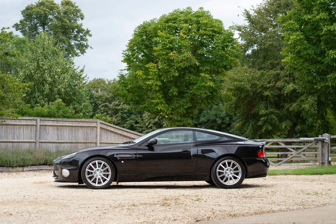 2005 Aston Martin Vanquish 1st Gen - Image 4 of 23
