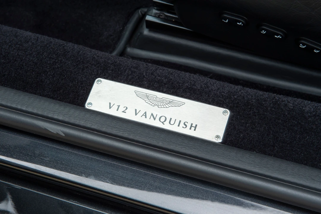 2005 Aston Martin Vanquish 1st Gen - Image 10 of 23