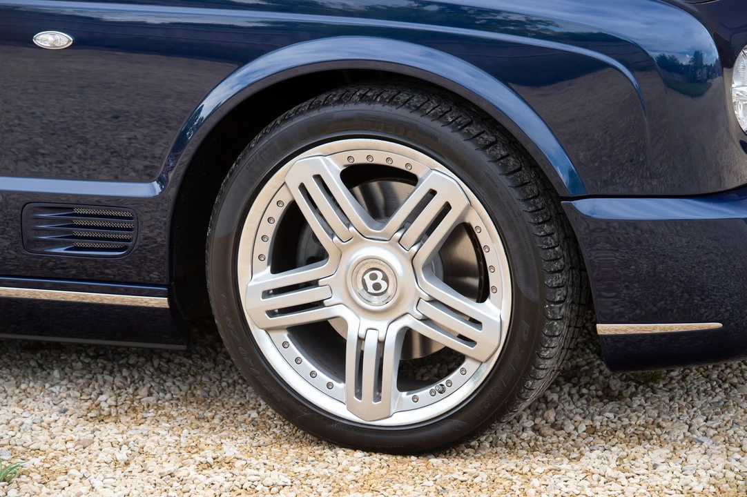 2010 Bentley Brooklands - Image 2 of 29