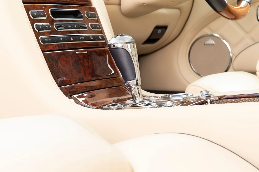 2010 Bentley Brooklands - Image 14 of 29