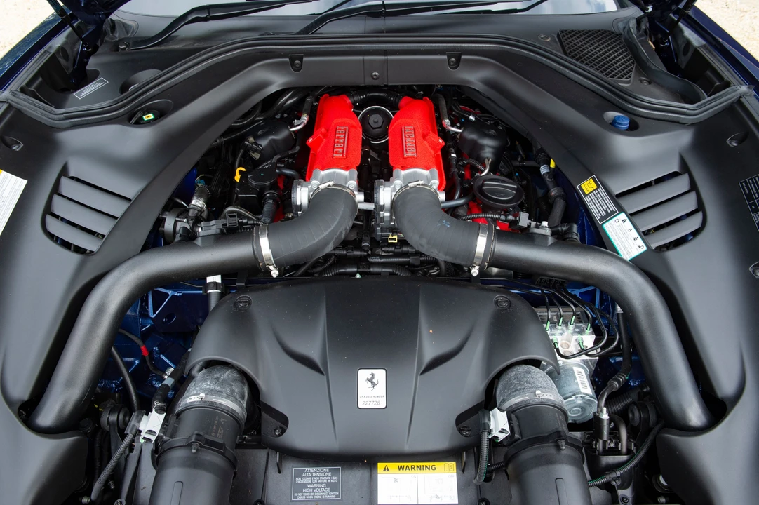 2017 Ferrari California T - Image 19 of 21