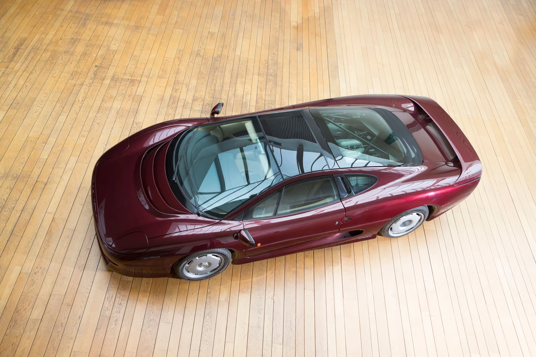 1992 Jaguar XJ220 - Image 9 of 23