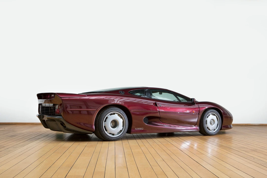 1992 Jaguar XJ220 - Image 6 of 23
