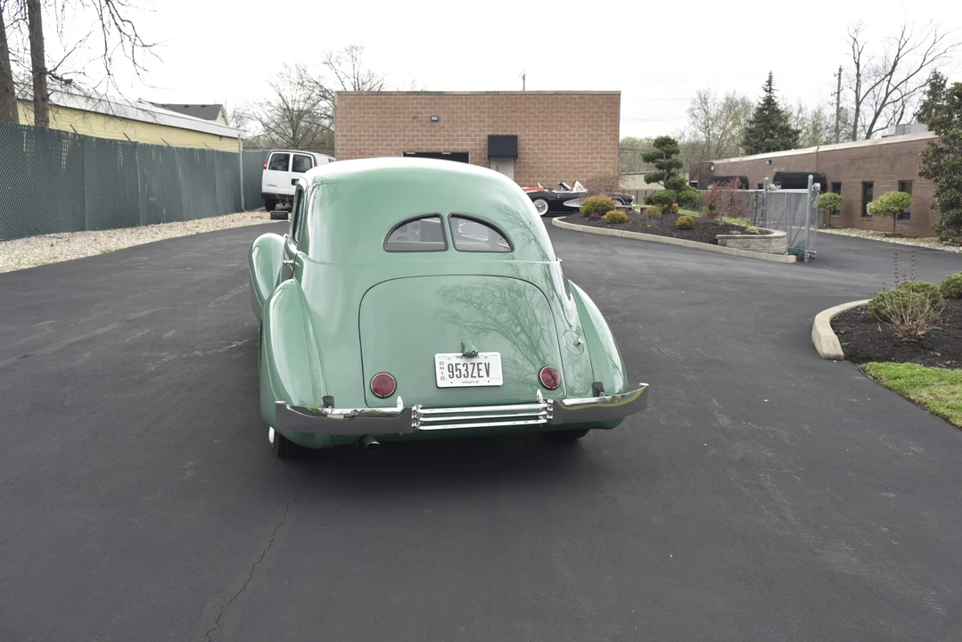 1937 Cord 810 & 812 - Image 25 of 31