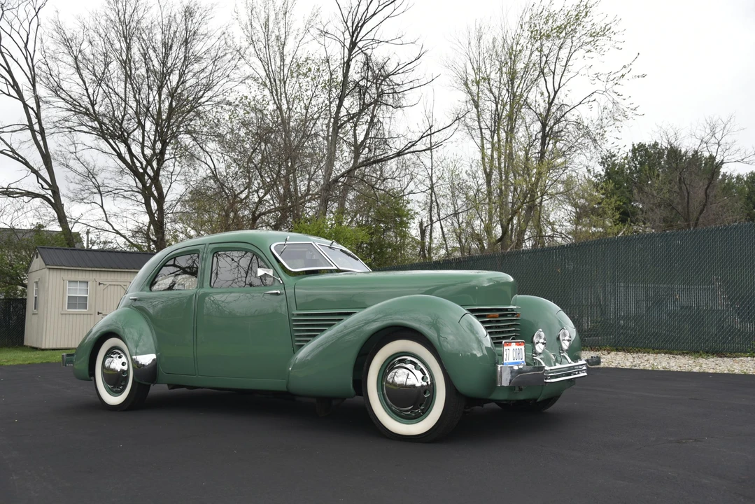 1937 Cord 810 & 812 - Image 20 of 31