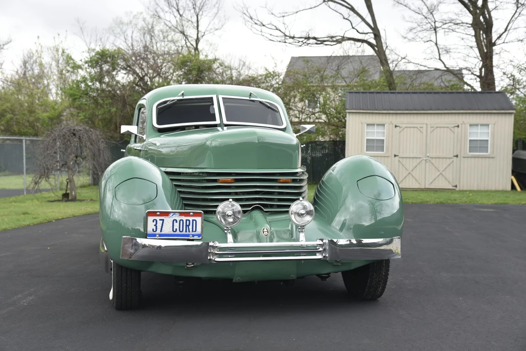 1937 Cord 810 & 812 - Image 8 of 31