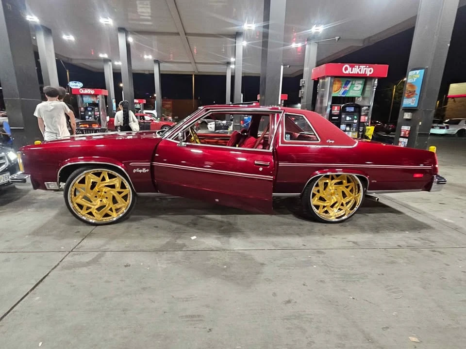 1978 Oldsmobile 98 - Image 2 of 3