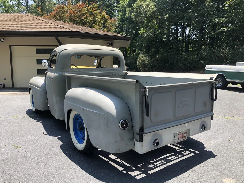 Ford Pickup (1940-1947) - Image 9 of 31