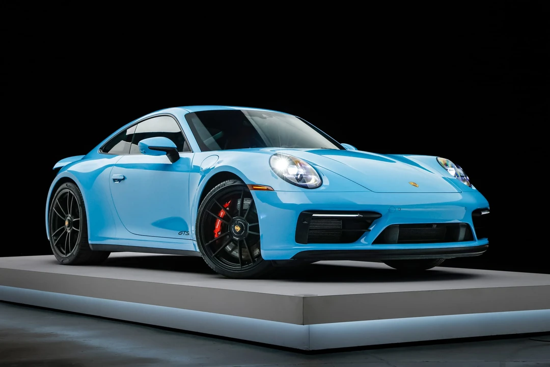 2024 Porsche 992 Carrera GTS - Image 12 of 31