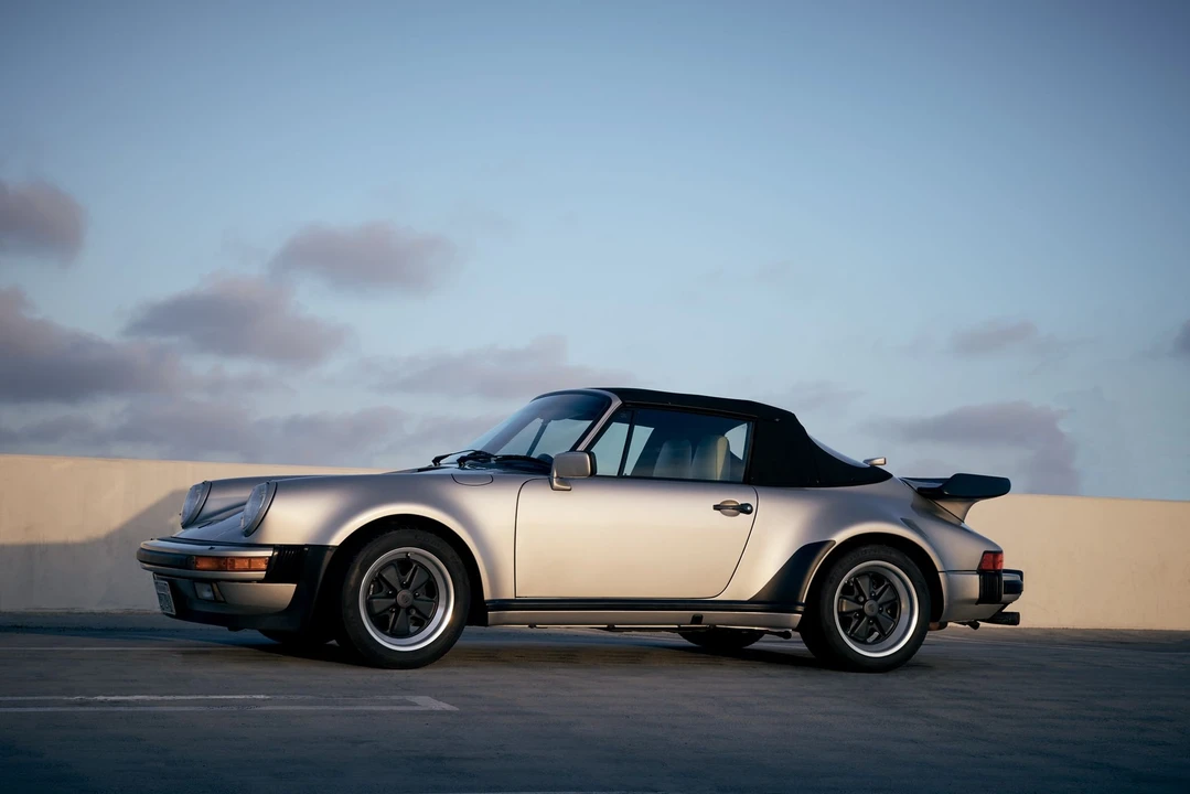 1989 Porsche 911 - Image 6 of 13
