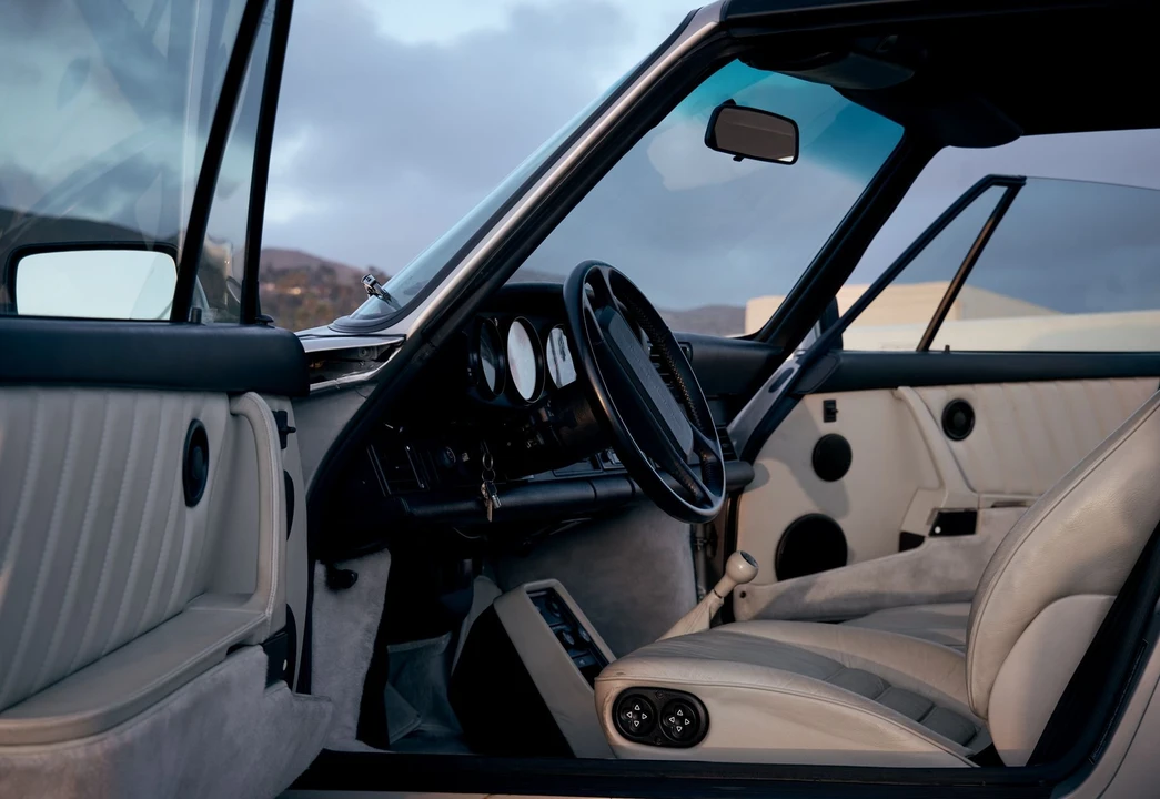 1989 Porsche 911 - Image 7 of 13