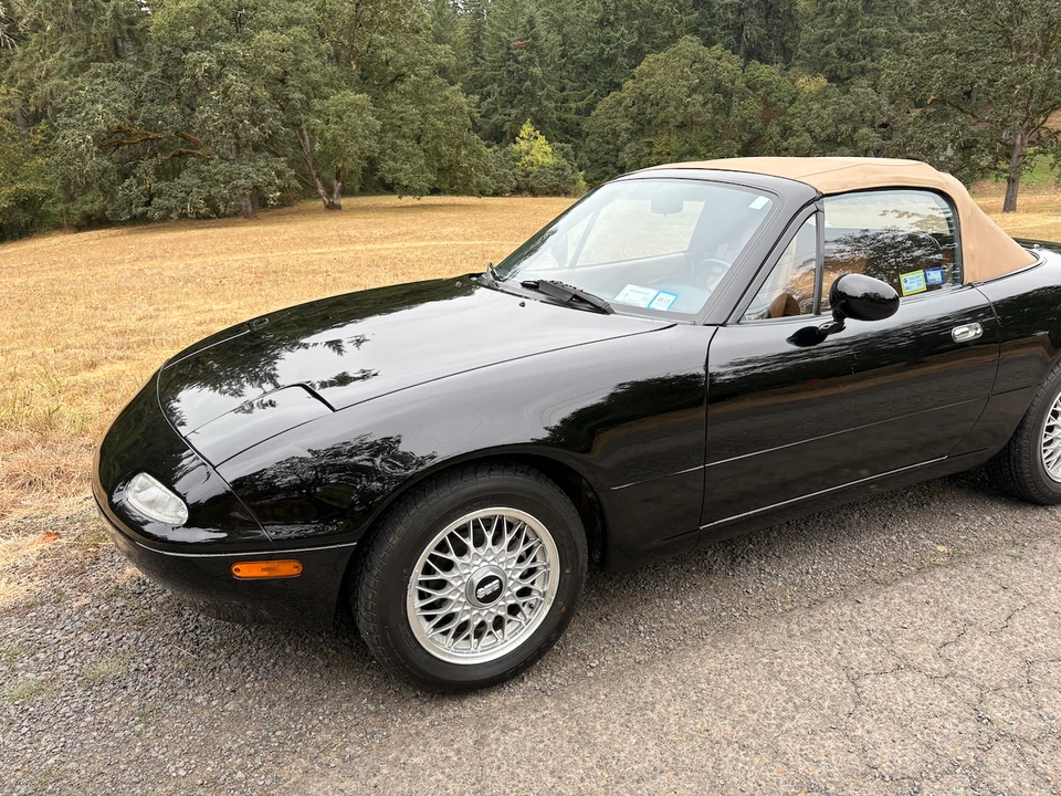 1992 Mazda NA MX-5 Miata - Image 2 of 31
