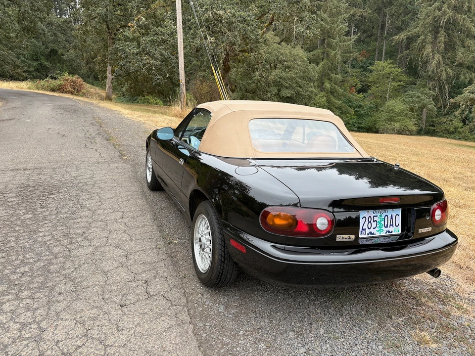 1992 Mazda NA MX-5 Miata - Image 7 of 31