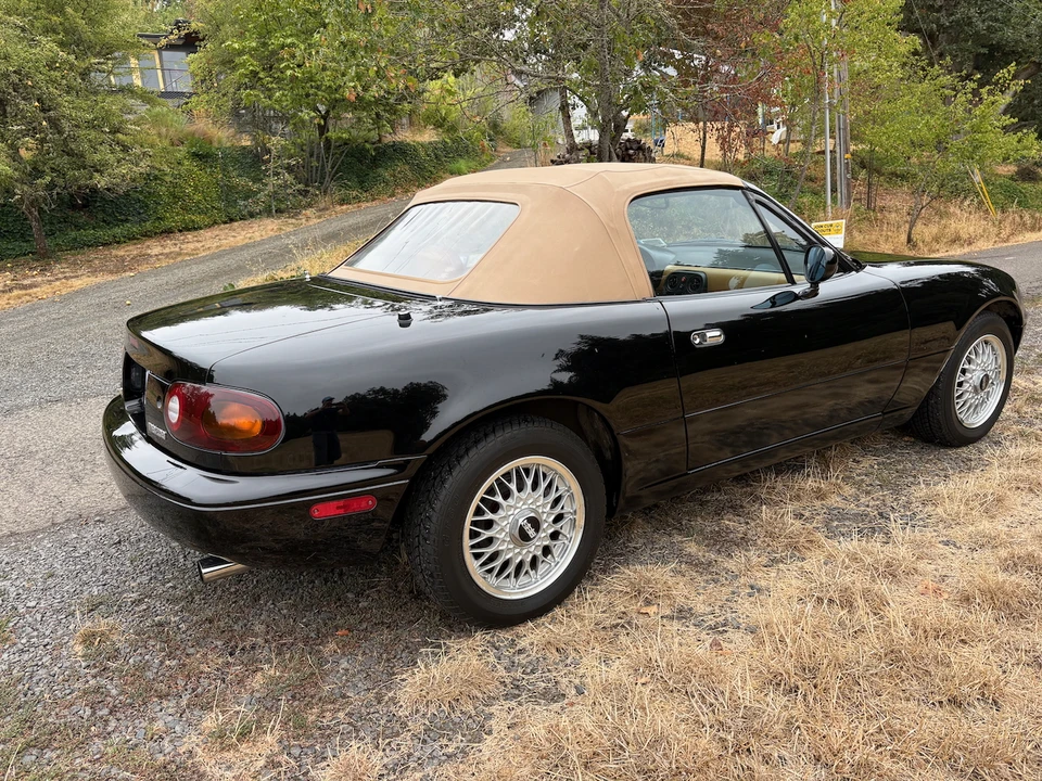 1992 Mazda NA MX-5 Miata - Image 10 of 31