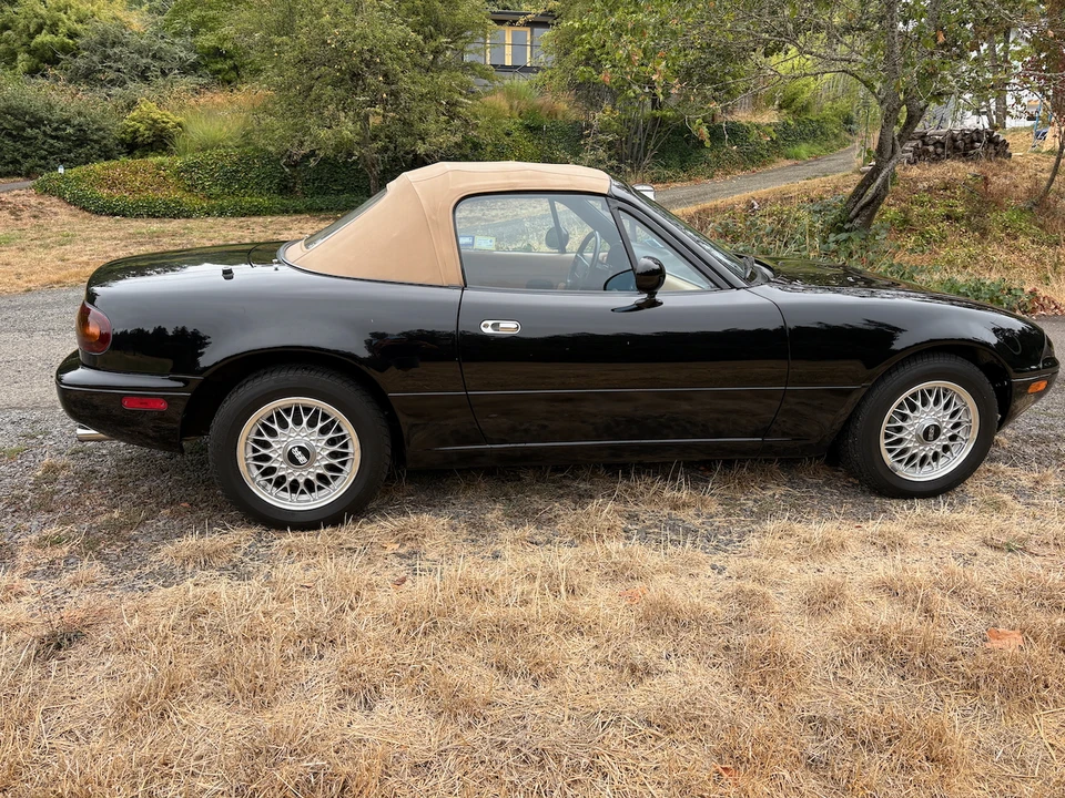 1992 Mazda NA MX-5 Miata - Image 11 of 31