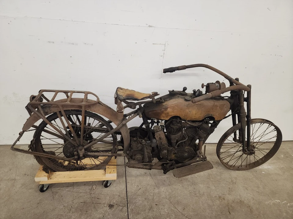 1917 Harley-Davidson - Image 3 of 31