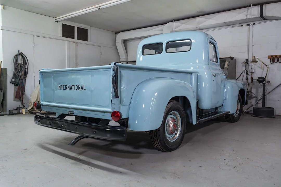 1955 International - Image 10 of 31