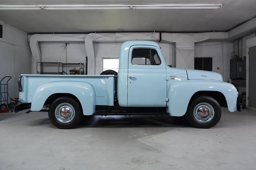 1955 International - Image 11 of 31