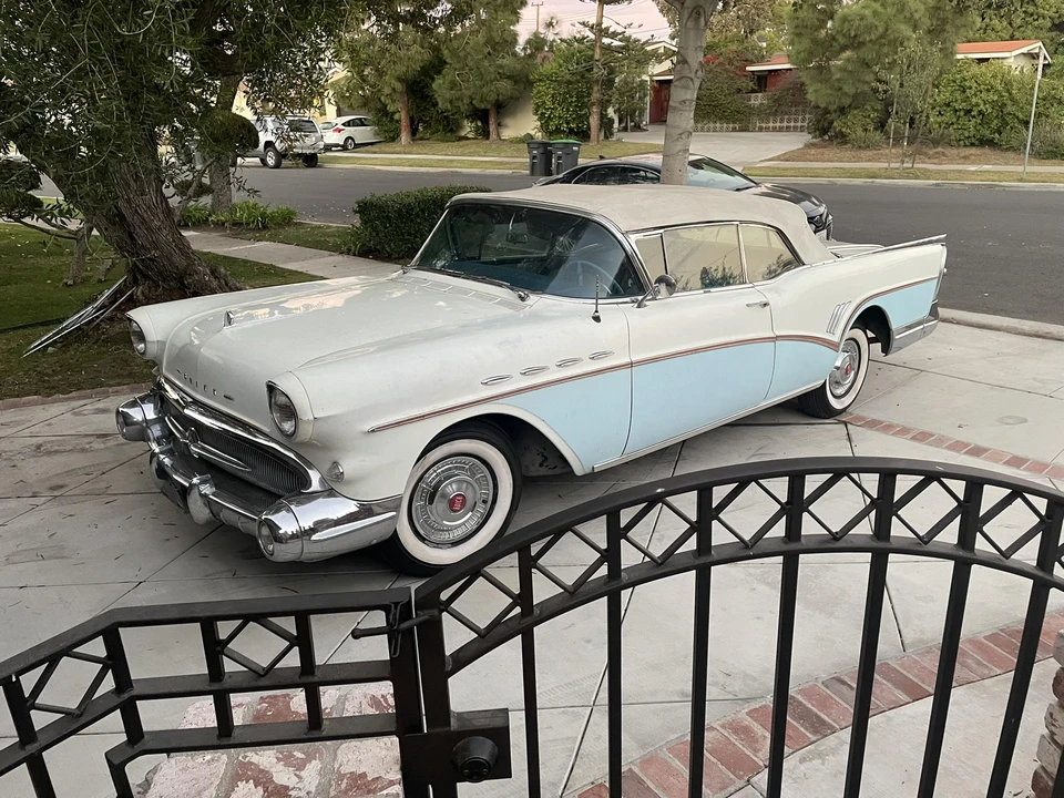 1957 Buick Roadmaster - Image 2 of 31