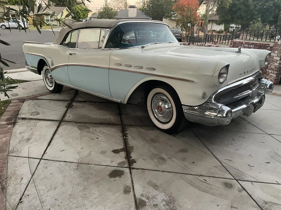 1957 Buick Roadmaster - Image 8 of 31